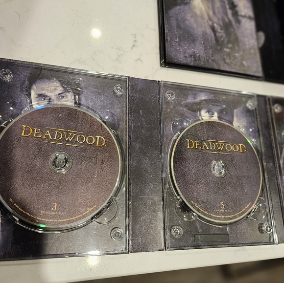 Deadwood season 3 - Picture 6 of 7